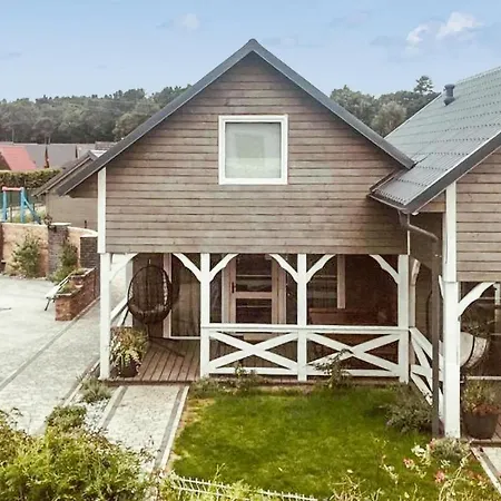 Cozy In With Heated Swimming Pool Holiday home