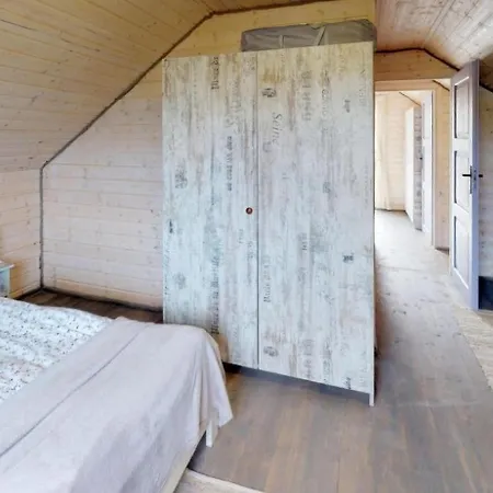 Cozy In With Heated Swimming Pool Holiday home