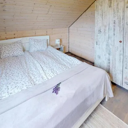 Stunning In With Heated Swimming Pool Feriehus Karwia